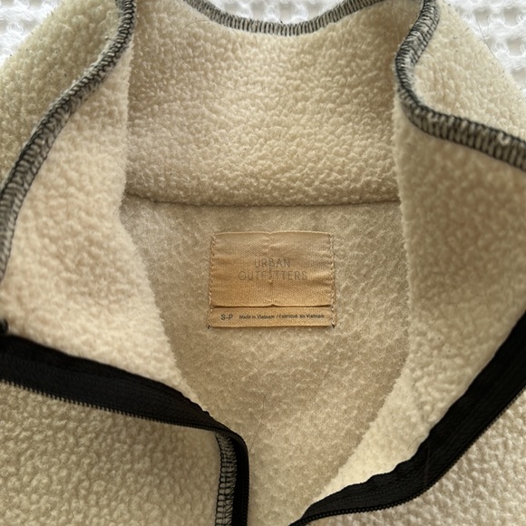 Urban Outfitters Fleece Peplum - Picture 2 of 4